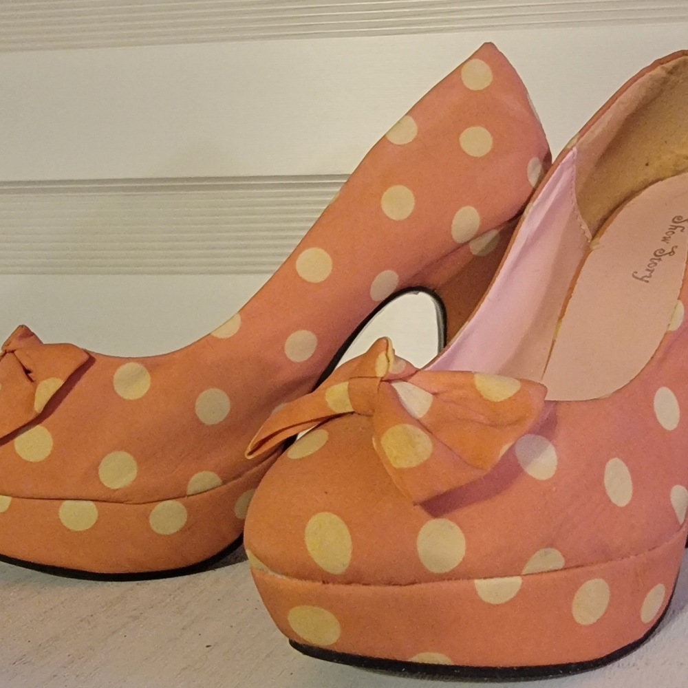 Polka Dot Bow Pumps